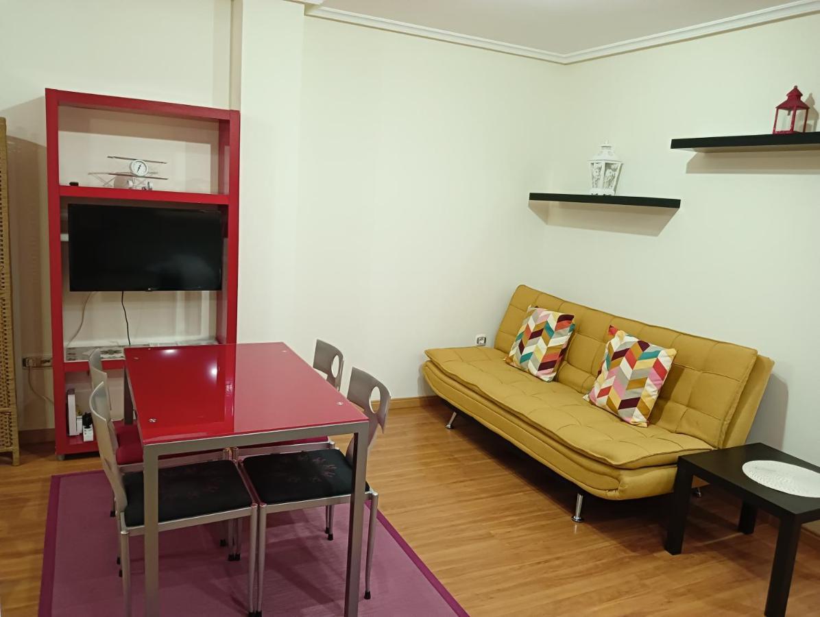 Apartamentos Chevere Rojo-Huca Oviedo Zewnętrze zdjęcie